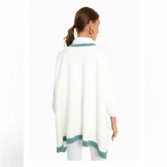 TUCKERNUCK Camden Poncho Sweater Ivory Knit Relaxed Pullover - Picture 5 of 13